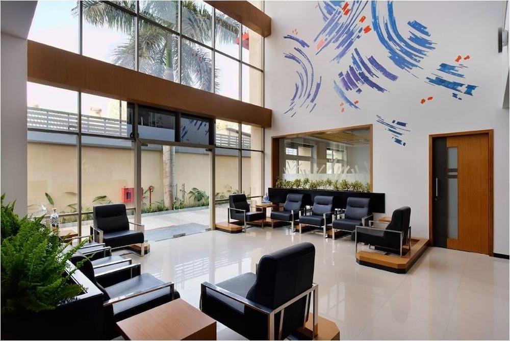 Hi 5 Hotel & Experience Nashik Exterior photo